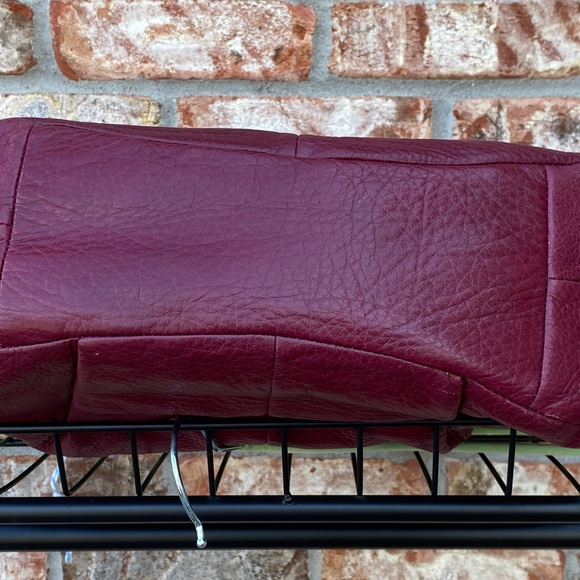 EUC Coach Madison Abigail Leather Shoulder Bag 18612, Hard to Find Wine Color - Picture 2 of 7